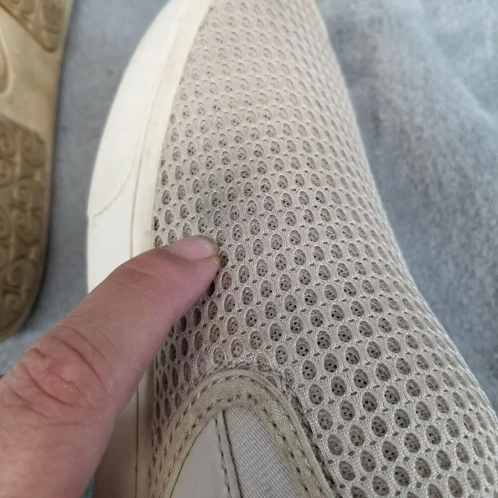 OluKai Shoes Womens 10 Tan Mesh Pehuea Slip On Sneakers *Read*